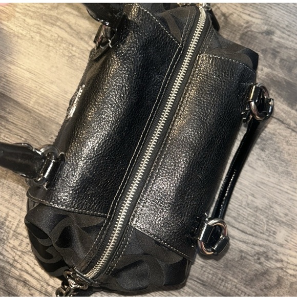 Coach Black Leather Satchel with Versatile Design - Picture 4 of 8